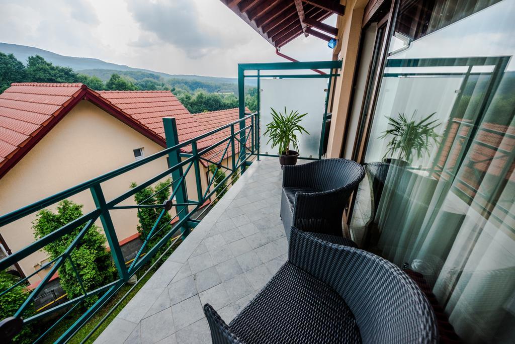 Camera Superior con Balcone
